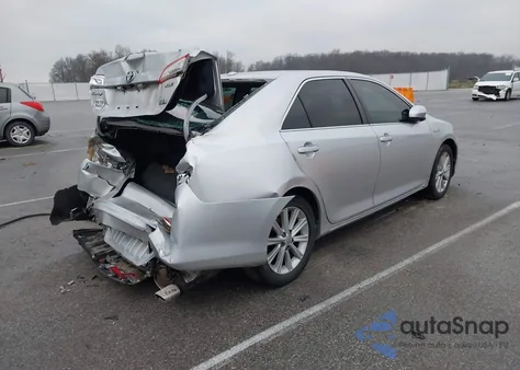 2013 Toyota Camry Hybrid Xle z USA, uszkodzony, nr VIN 4T1BD1FK8DU073669